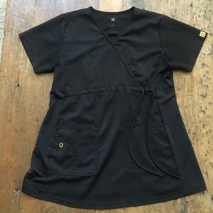 Wonder Wink Maternity scrub top